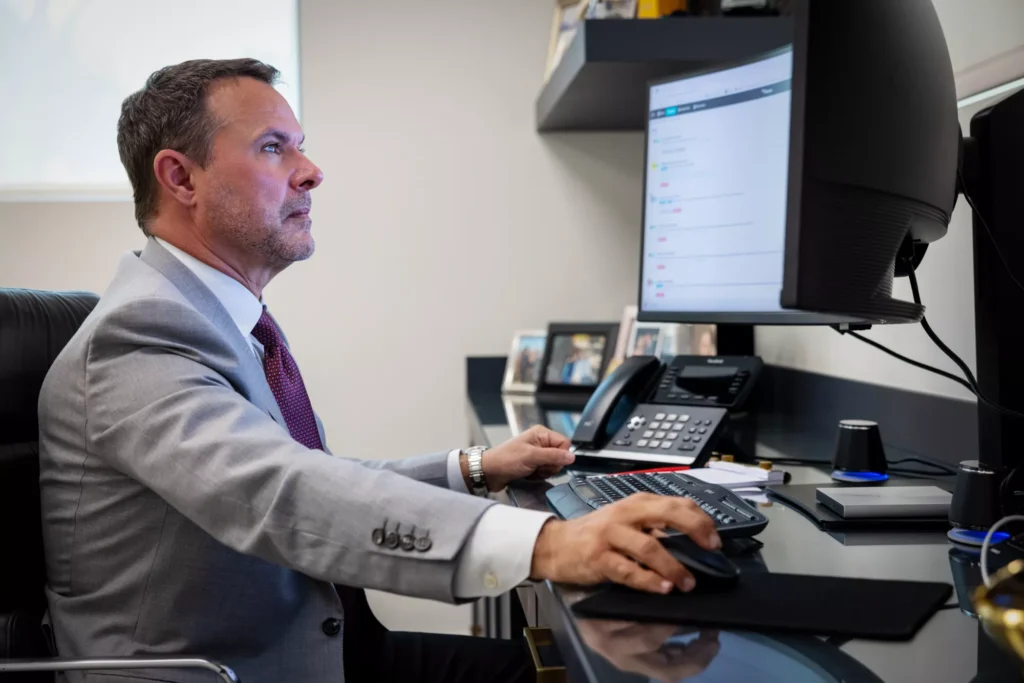 At Bounds Law Group, we represent victims and families throughout Florida in complex medical malpractice and wrongful death cases. One of the most critical and time-sensitive forms of negligence we investigate involves the failure to diagnose and treat internal bleeding in emergency and hospital settings.